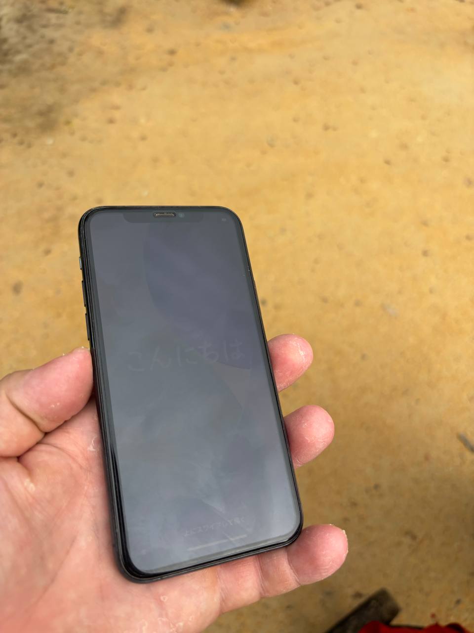 Продам iPhone 11 Pro 64 Gb с чехлом, в хорошем состоянии 