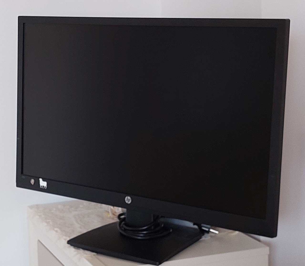 Продаётся монитор HP 27o Display, 27 дюймов, год выпуска — 2017. 2