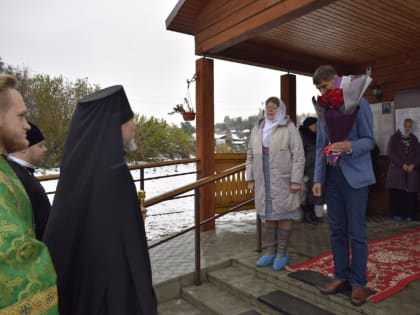 Епископ Владимир совершил Божественную литургию в престольный праздник в храме преподобного Сергия Радонежского г. Осинники