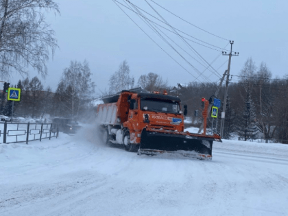 Сергей Цивилев: после зимы на дорогах не должны оставаться песок и другие противогололедные материалы