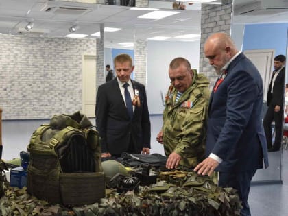 В КуZбассе по поручению Сергея Цивилева разработают отраслевой заказ на пошив спецодежды для участников СВО