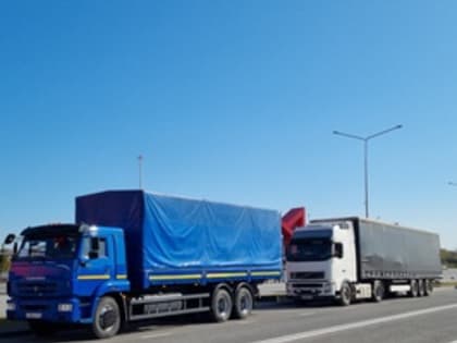 Два грузовика