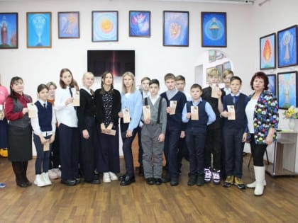 Кузбасские единороссы рассказали школьникам о блокаде Ленинграда