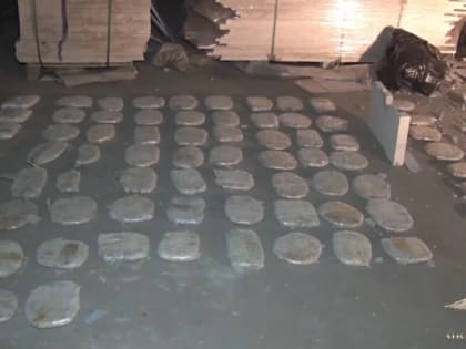 Кузбассовец под видом стройматериалов продавал наркотики по всей России