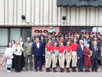 22 сентября 2023 г. в Государственном архиве Кузбасса состоялось открытие документальной выставки «Подвиг братства», посвященной 80-летию освобождения Донбасса от немецко-фашистско