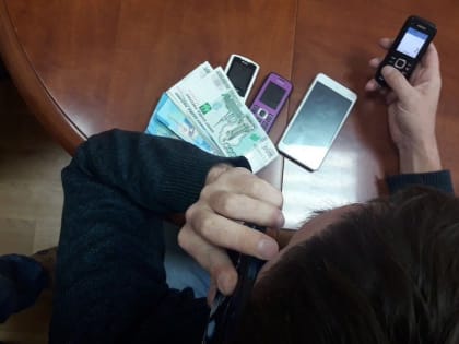 Деньги рекой. Кузбассовцы отдают мошенникам миллионы рублей