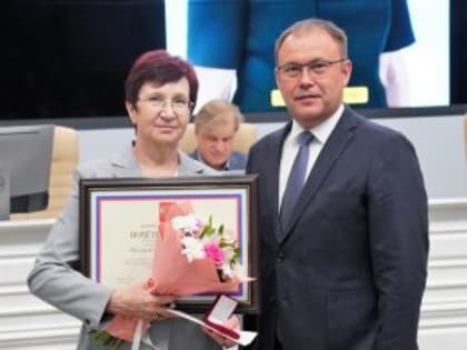 Сотрудниц кузбасской больницы наградил Президент России Владимир Путин