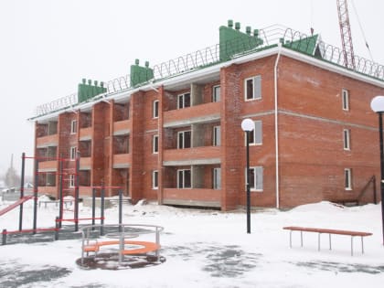 Новоселы Крапивинского: ключи от новых квартир перед Новым годом