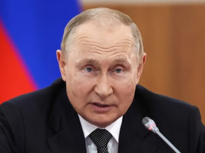 Владимир Путин поддержал предложения Сергея Цивилева по развитию снегоходного туризма в России