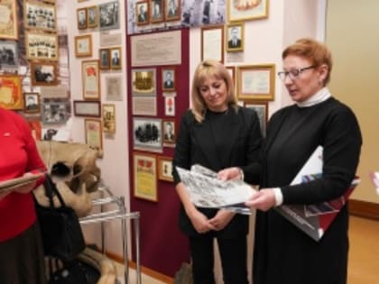 Топкинский цементный завод пополнил фонд городского исторического музея новыми экспонатами