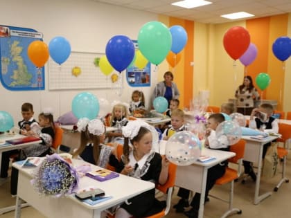 Более 300 школьников начали обучение в Береговской школе