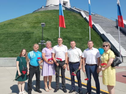 Сотрудники Сибирского управления Ростехнадзора приняли участие в мероприятиях у Мемориала Воину-Освободителю в Кемерово