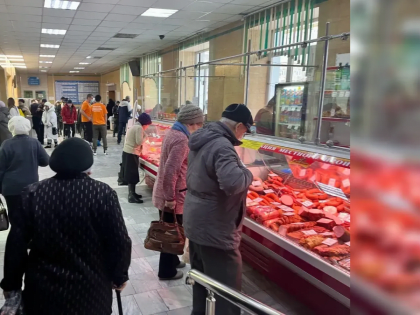 Мясной отдел через сутки после публикации фото съехал из поликлиники