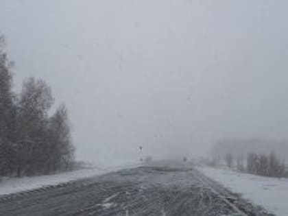 «Ездят рожать за сотни километров»: в Кузбассе один за другим закрывают роддома, а Минздрав только извиняется