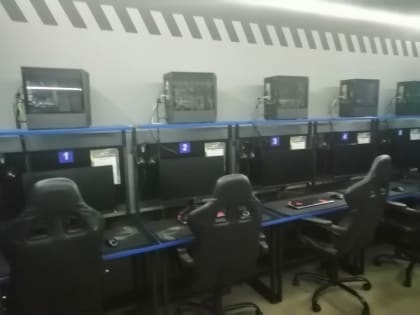 Компьютерный клуб- принимает гостей, юных предпринимателей!