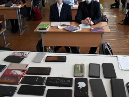 Школьникам запретят снимать видео в образовательном учреждении