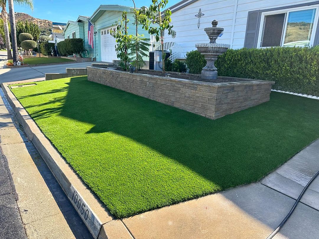 Wholesale Artificial Grass Supplier in Delhi and Noida