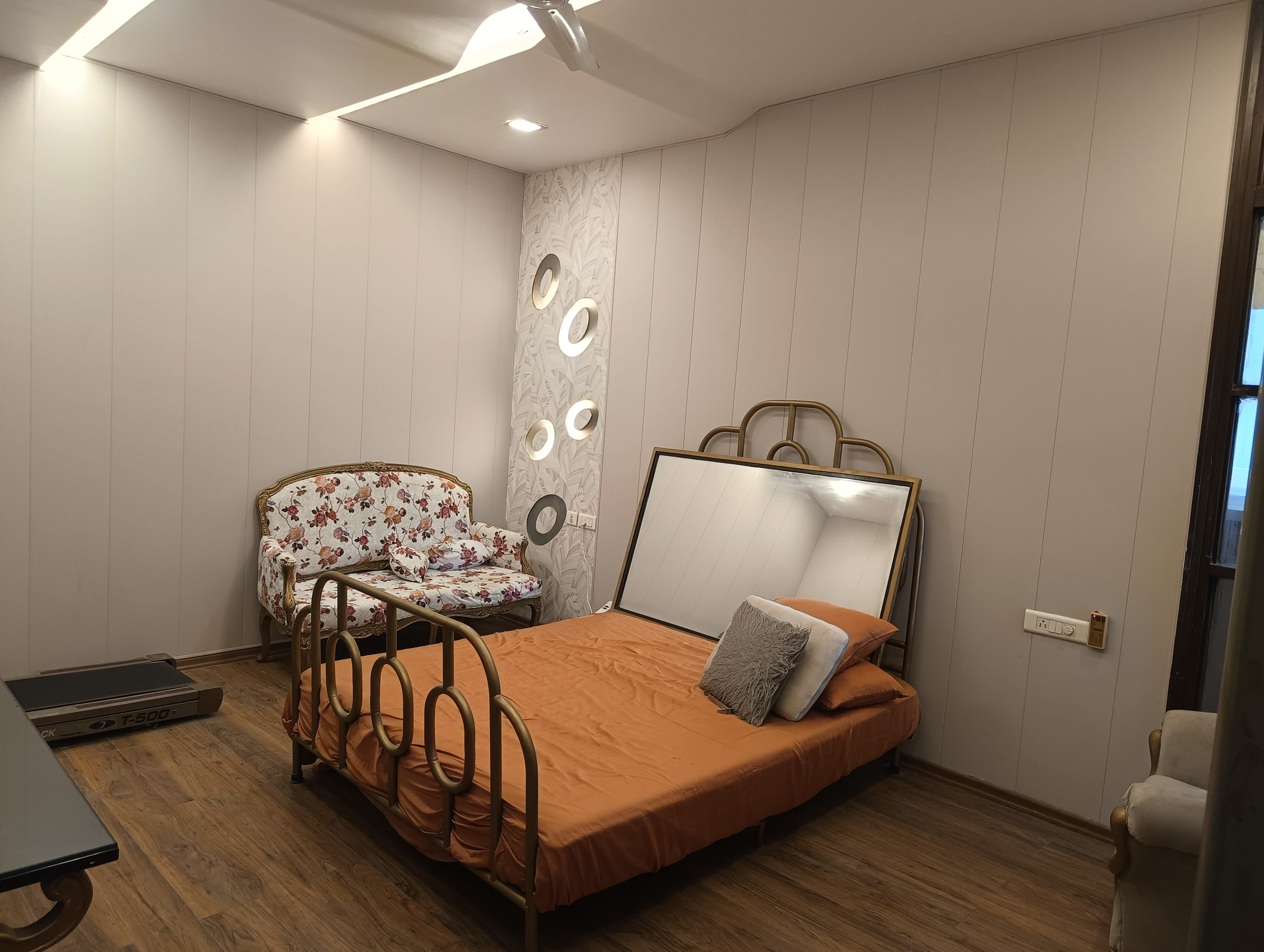 Twelve Inch Premium PVC Wall Panel installation by Goals Floors