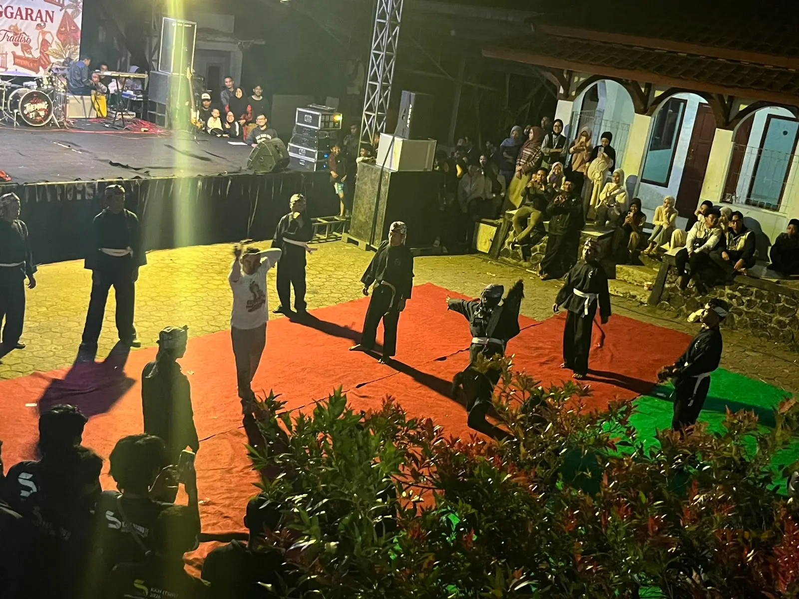 Pengiriman Kontingen Kesenian Tradisional Kuntul ke Kecamatan dalam Rangka HUT RI ke-81