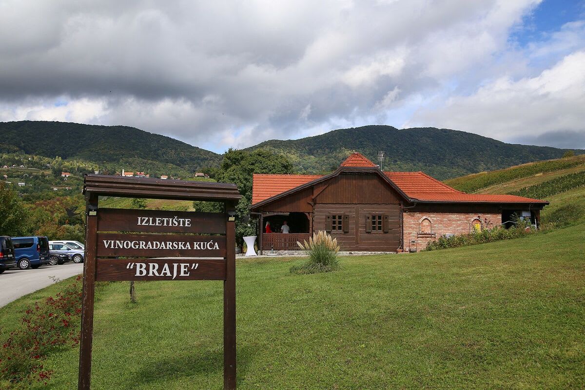 Braje Vinarija winery logo
