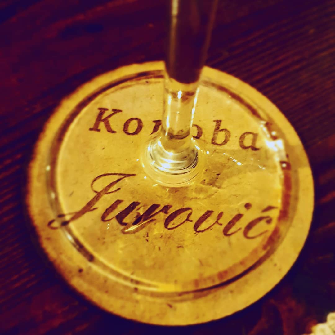 Jurović Vinarija winery logo
