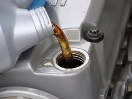 Synthetic vs Mineral Engine Oil — Which Should You Buy?