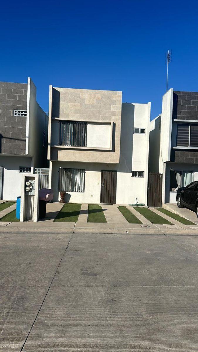 Casa en venta en General, Tijuana con 3 recámaras