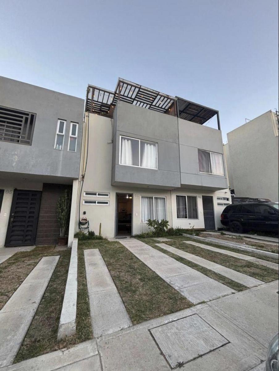 Casa en venta en General, Tijuana con 3 recámaras