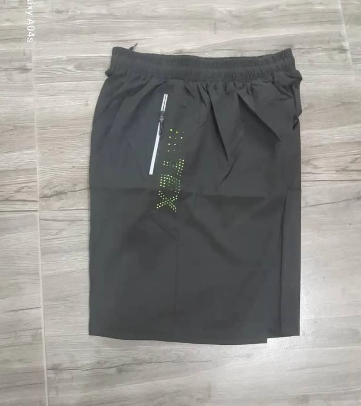 Branded and unbranded shorts - Image 1