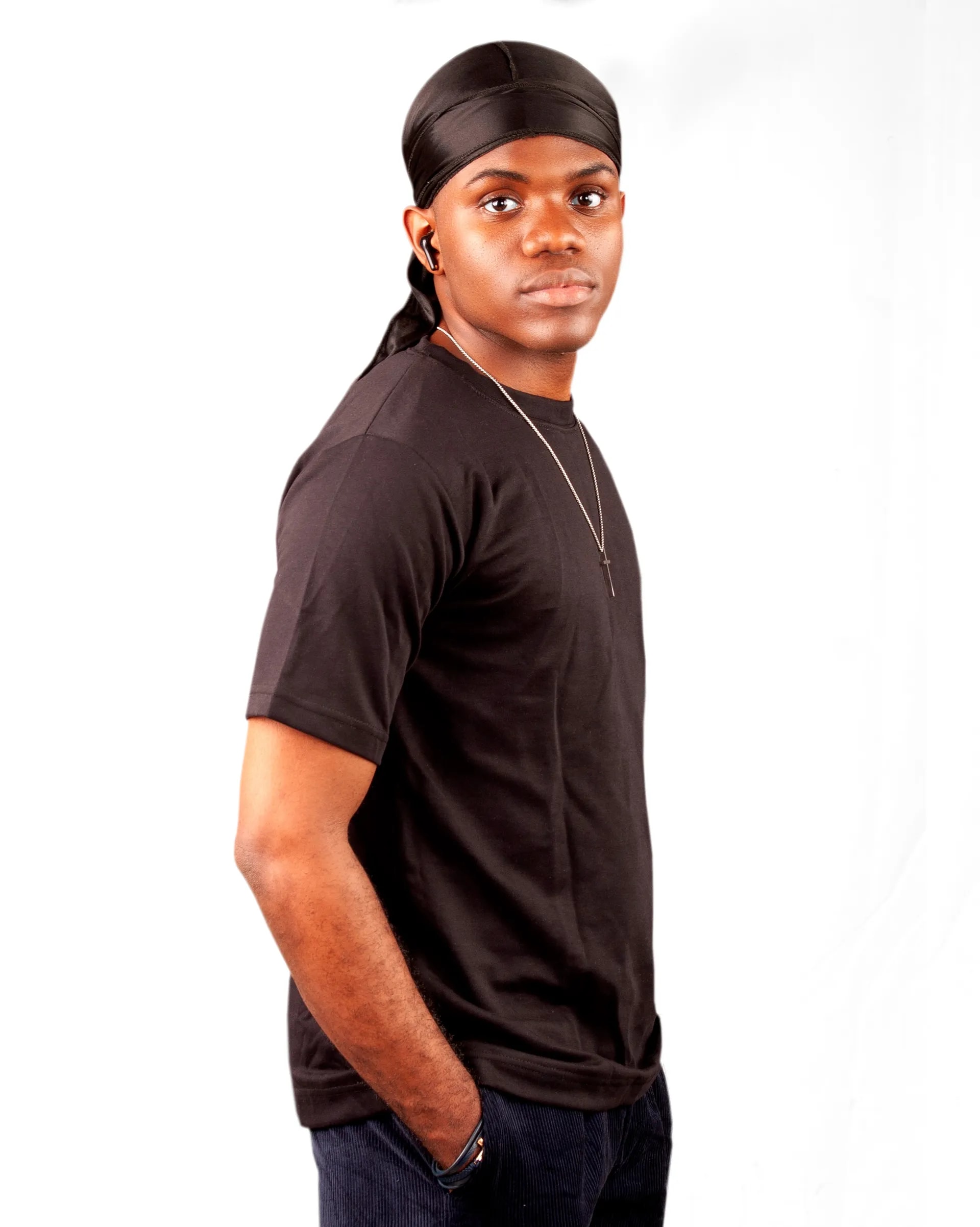 Black plain Tee - Image 1