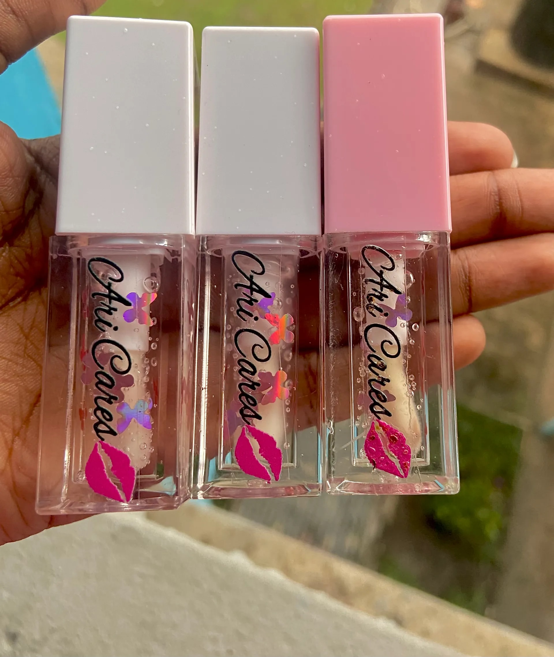 Clear lip gloss  - Image 1