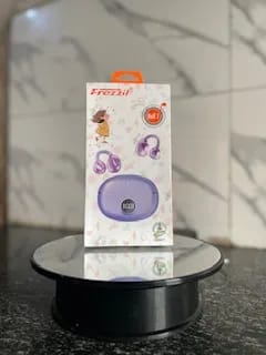 Frezzil earbuds - Image 1