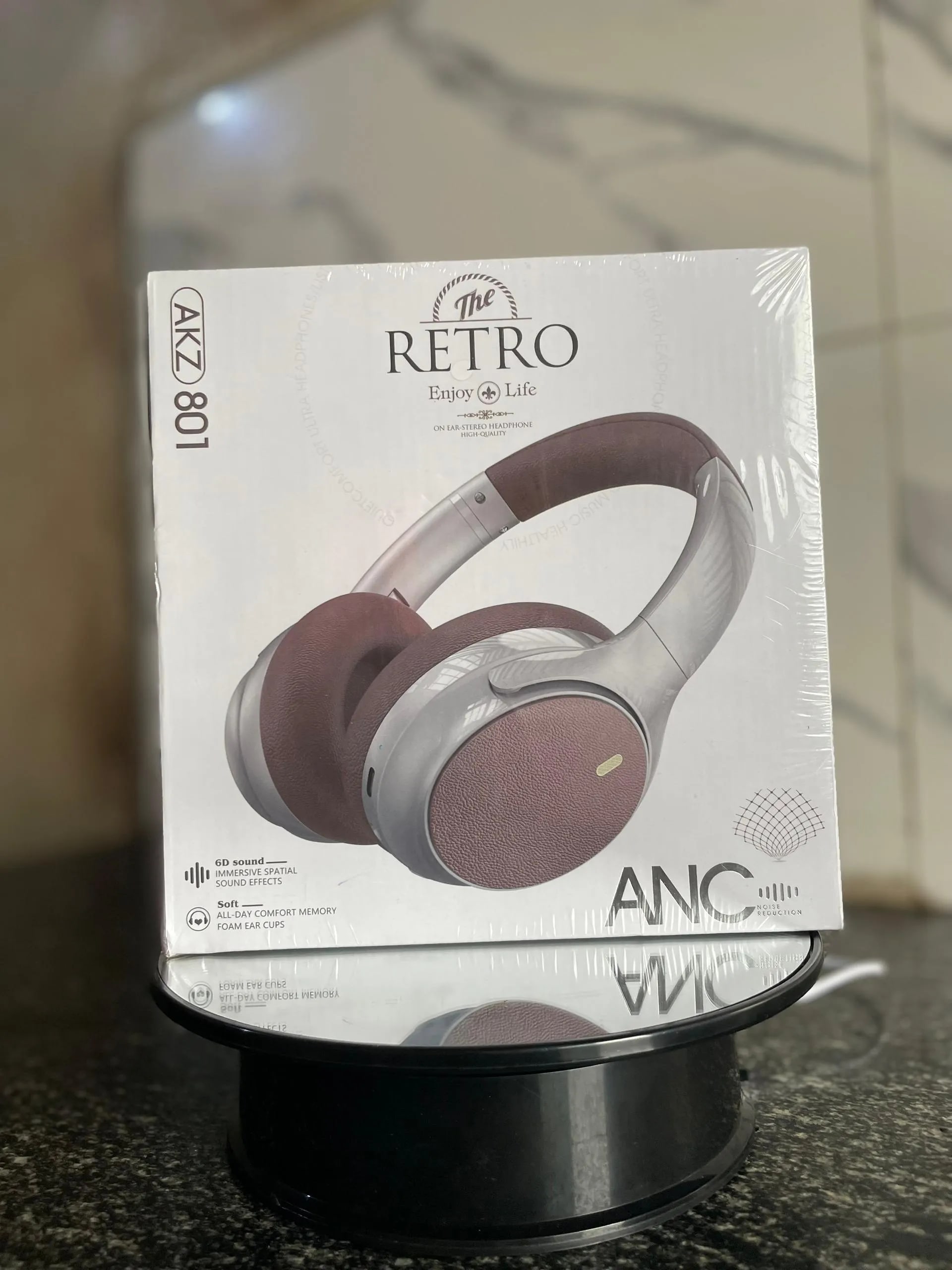 RETRO headphones - Image 1