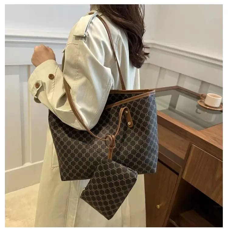 Dark Brown Totebag With Purse - Image 1