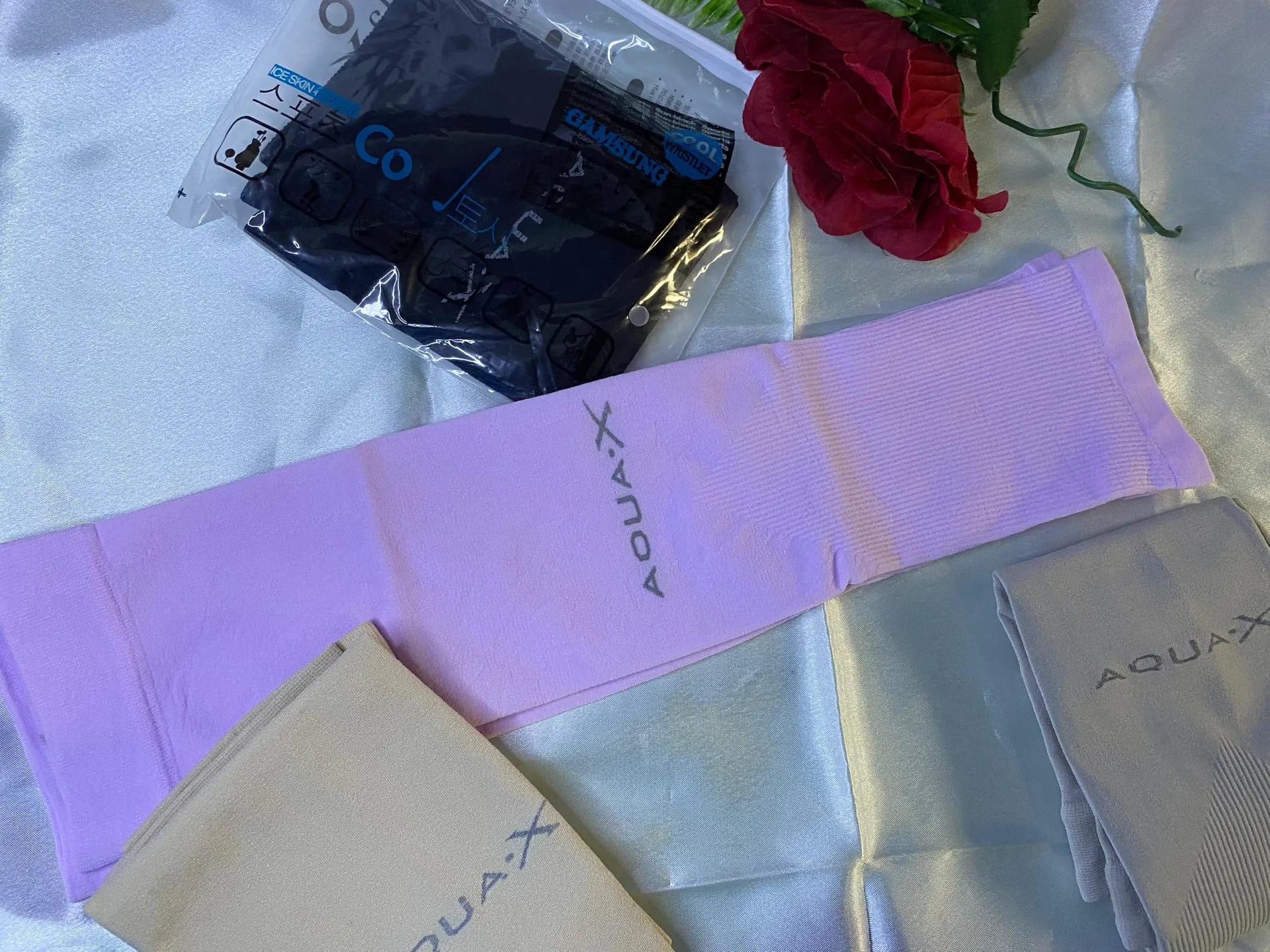 Arm sleeves  - Image 1