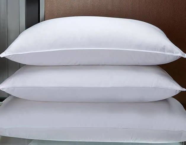 Soft, light and comfortable fibre pillow 