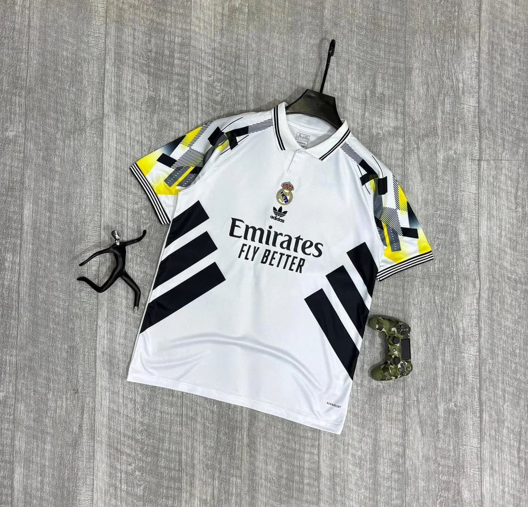 Madrid official white jersey - Image 1