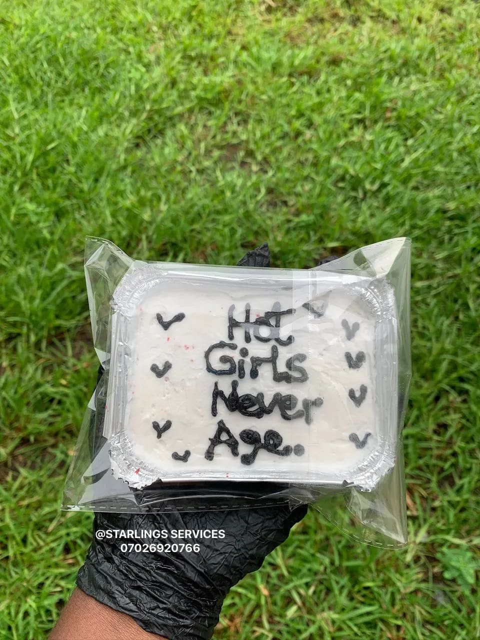 Inscribed foil cake (buttercream) - Image 1