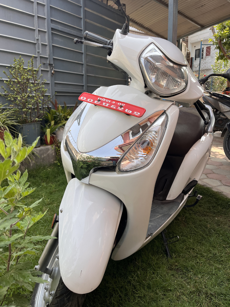 Comfortable Ride scooter for rent in Kathmandu — MeroRide