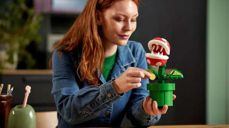 71426 LEGO Super Mario Piranha Plant | New LEGO Super Mario Piranha Plant – Snap it up when you can! Image