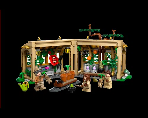 Hogwarts Castle: Herbology Class Image