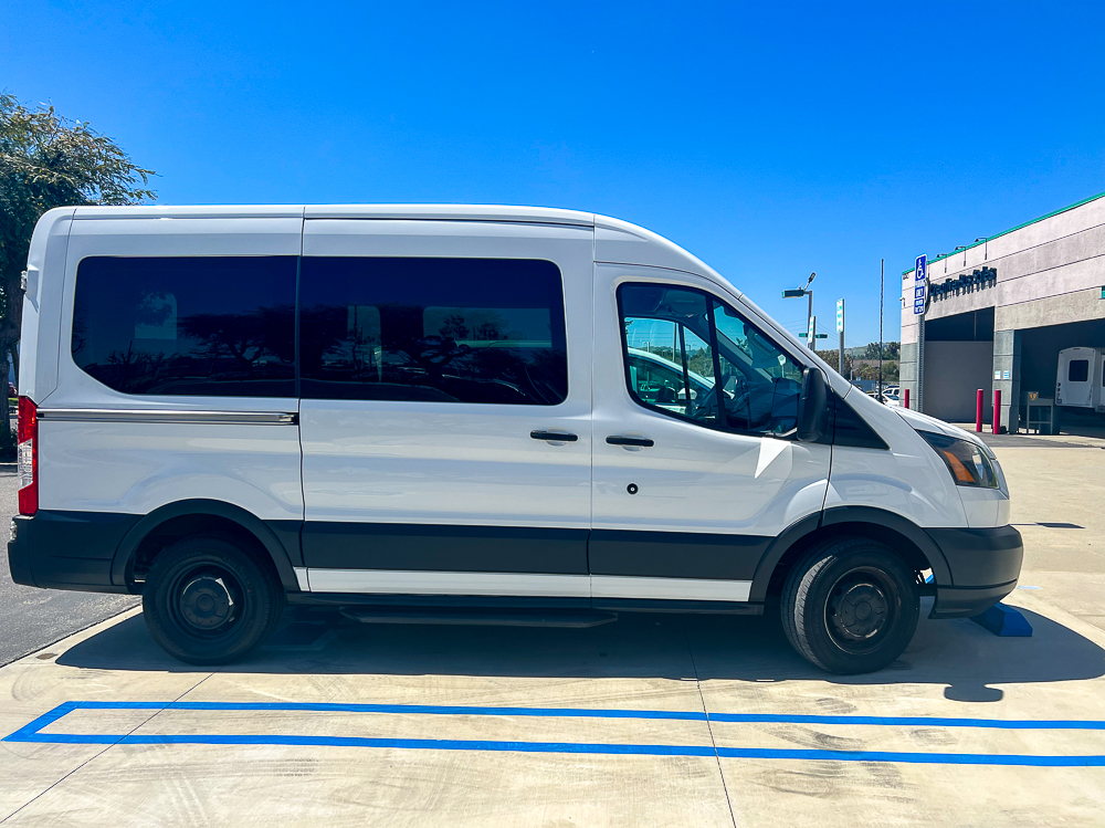 2015 Ford T150 Mid Roof - USED - 8+0