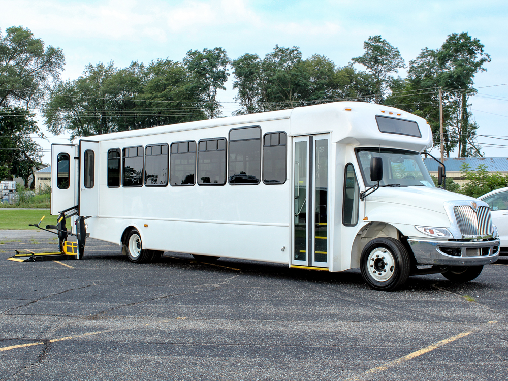 2023 Starcraft Allstar XL 36 wheelchair lift