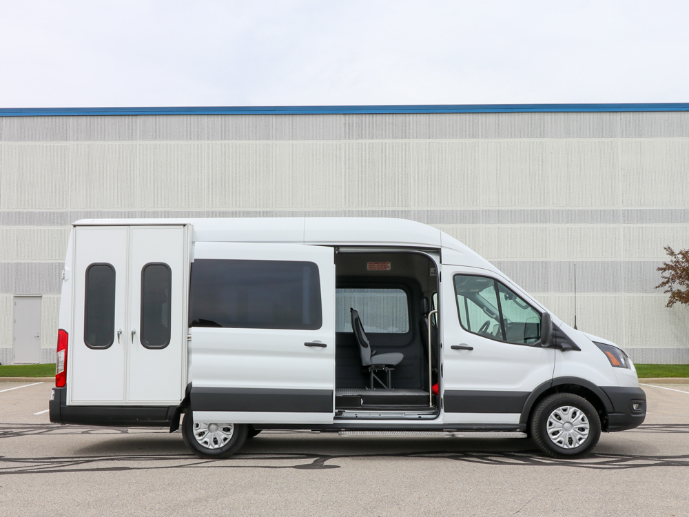 2023 Ford E-Transit Gamechanger passenger door open