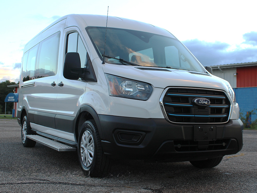 2023 Ford E-Transit Passenger Van front side view