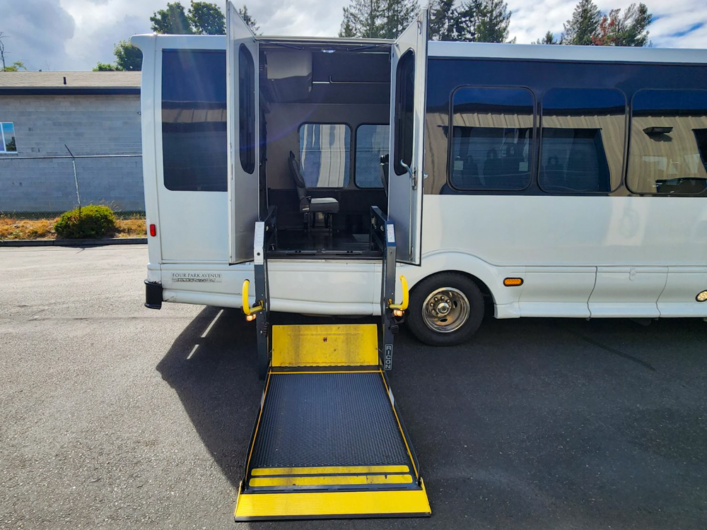 2013 Turtle Top Odyssey Exterior wheelchair lift out close-up