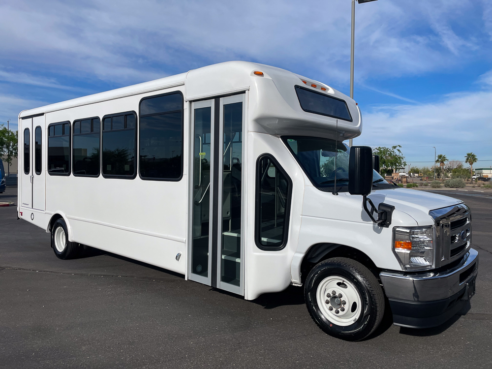 2023 Starcraft Allstar 27 wheelchair lift