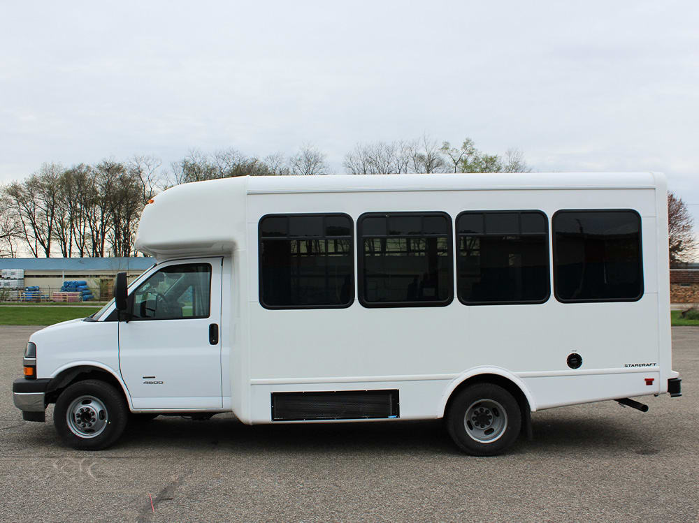 2023 Starcraft Allstar 22 14& Chevy side view of bus, passenger side 