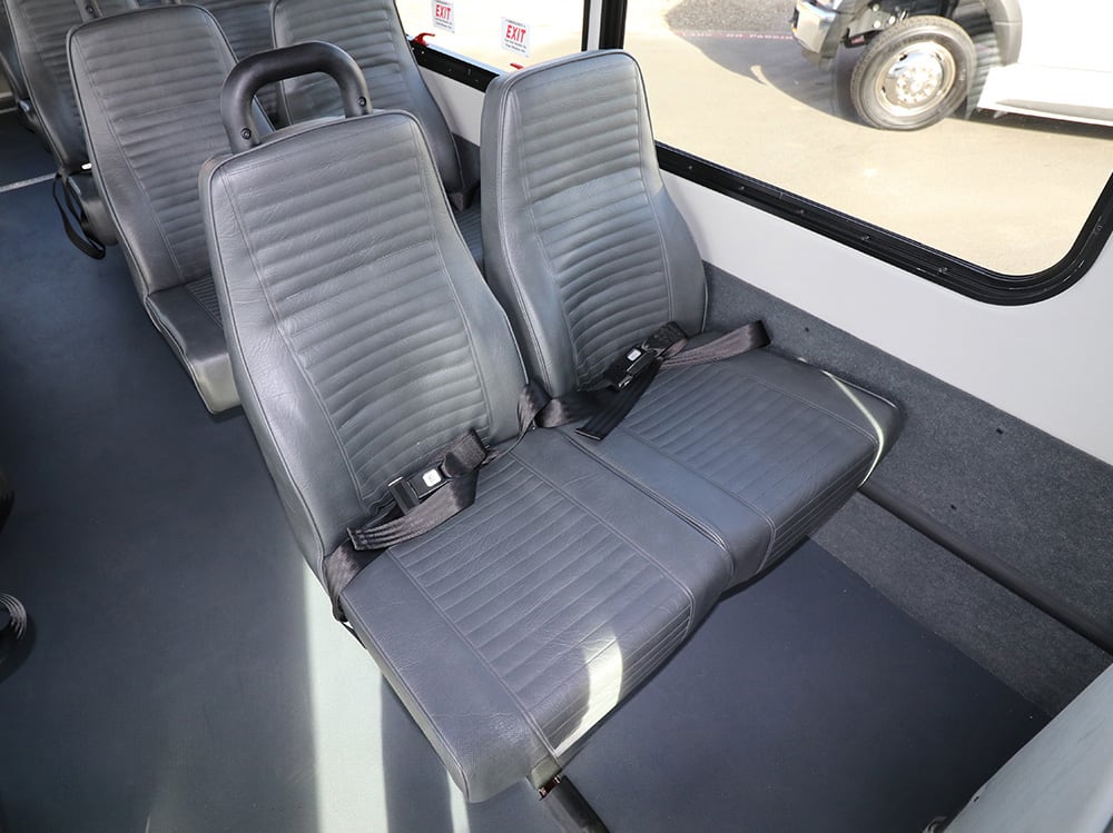 2022 Starcraft Allstar 25 seats