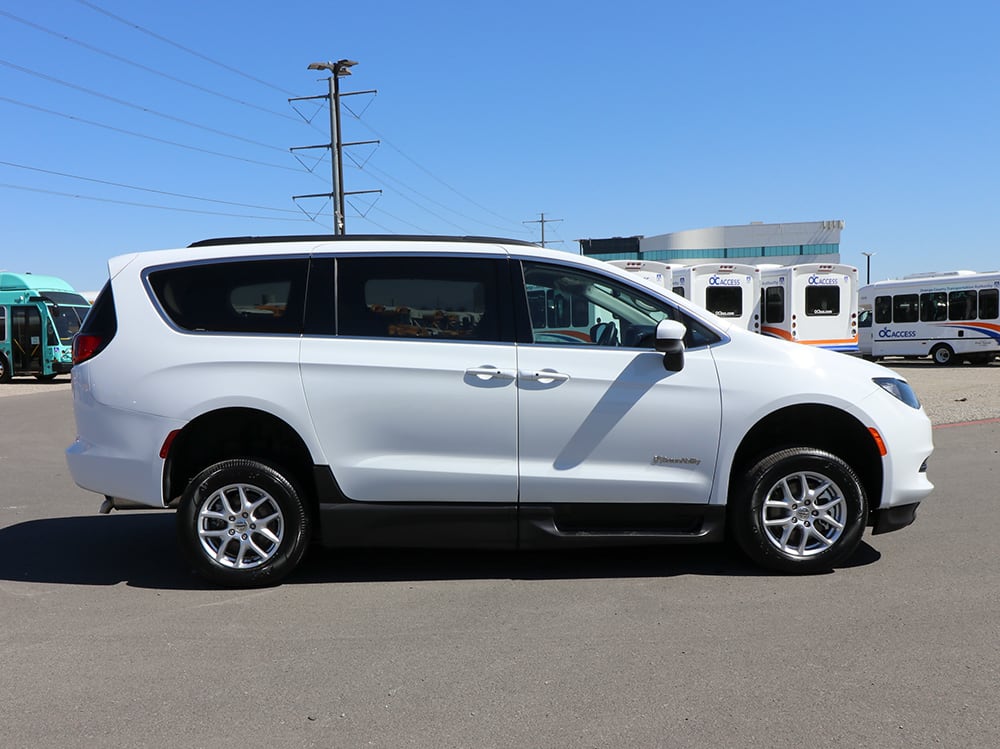 2021 BraunAbility Chrysler Voyager LX side Entry Gas 4&1 passenger side
